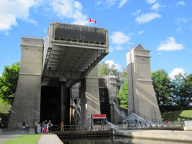 Peterborough Hydraulic (Canal) Lift Lock